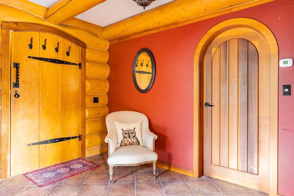 Gem By Manning Park: Luxury Loghouse “ravenloft” Chalet *