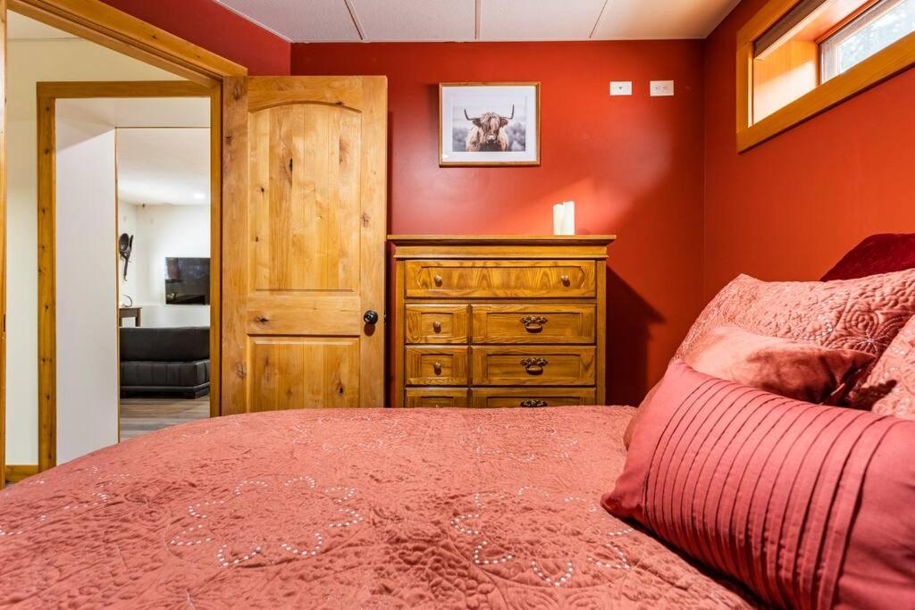 Chalet Gem By Manning Park: Luxury Loghouse “ravenloft”
