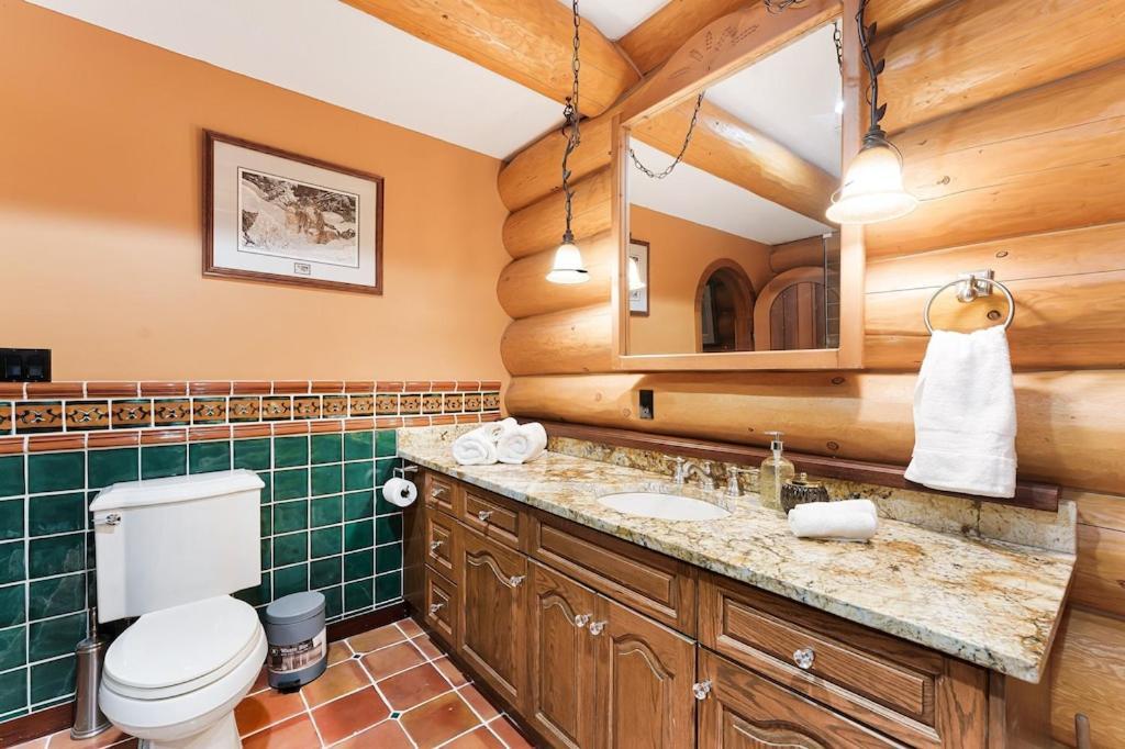 Gem By Manning Park: Luxury Loghouse “ravenloft” * Sunshine Valley