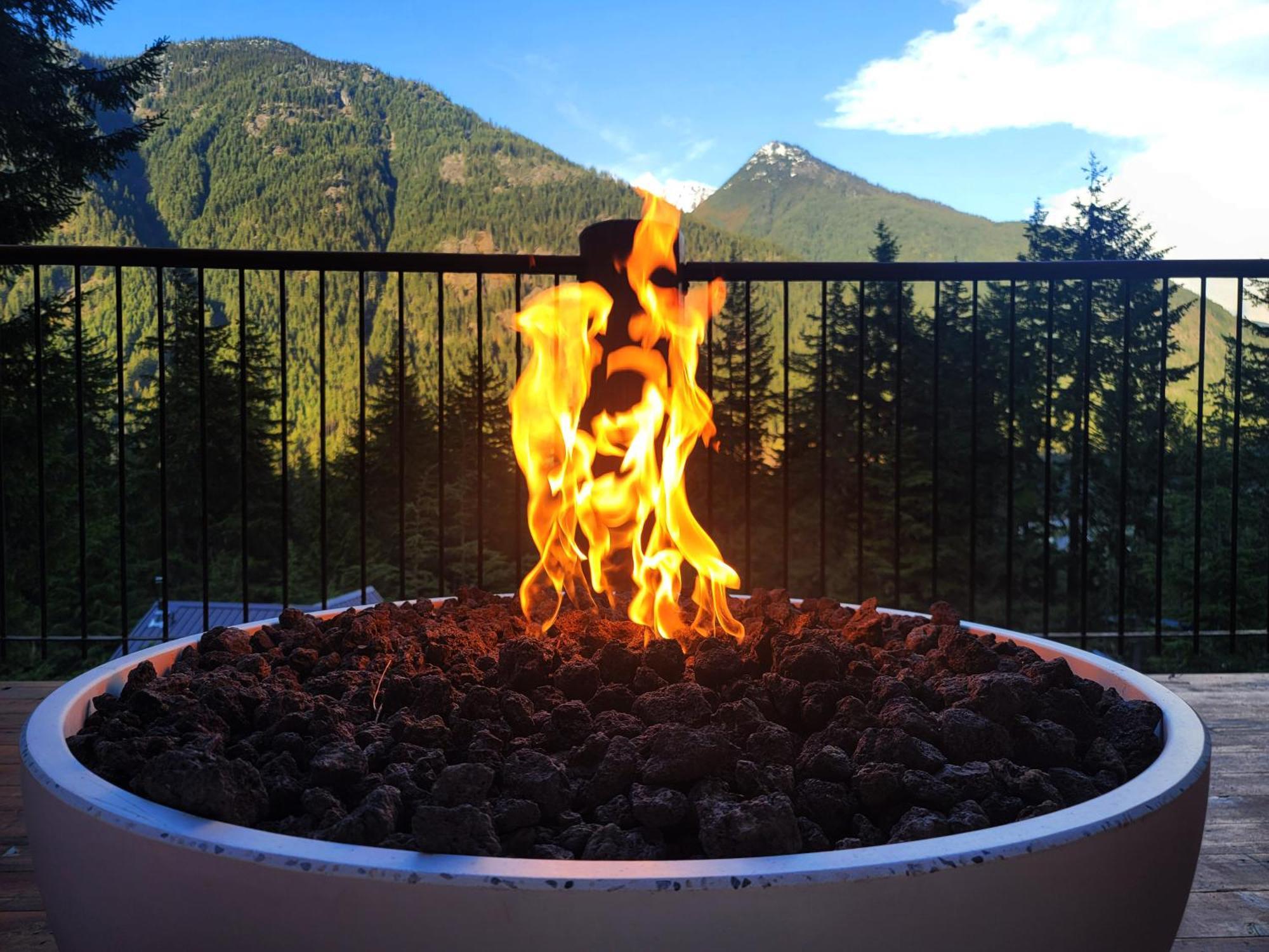 Gem By Manning Park: Luxury Loghouse “ravenloft” Sunshine Valley