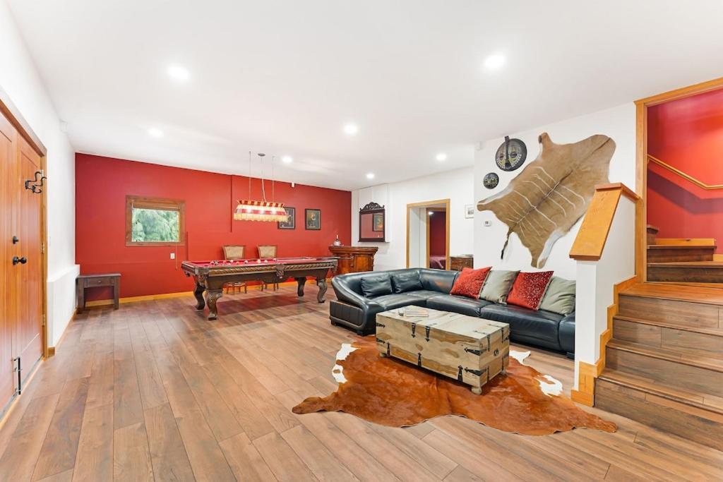Gem By Manning Park: Luxury Loghouse “ravenloft” * Sunshine Valley